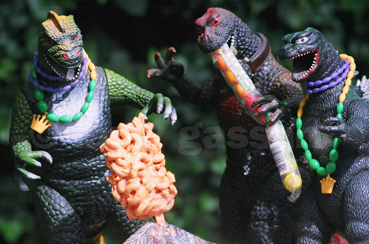 3 godzillas